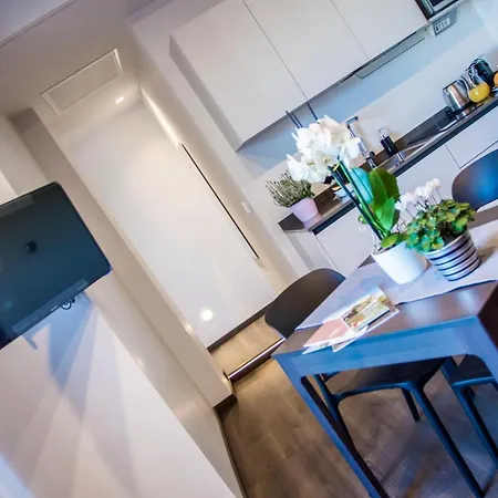 Ninary A Due Passi Dal Centro Storico Apartamento *