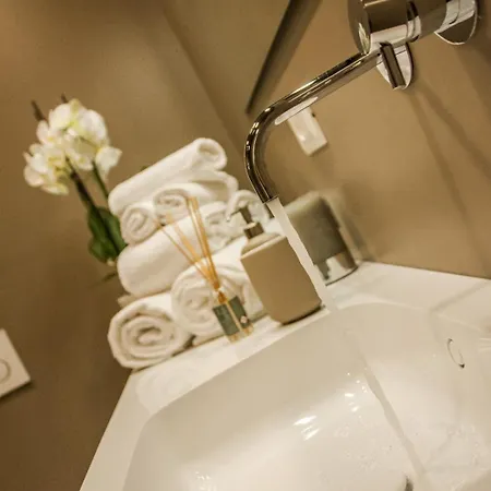 Apartamento Ninary A Due Passi Dal Centro Storico Alba (Piedmont)