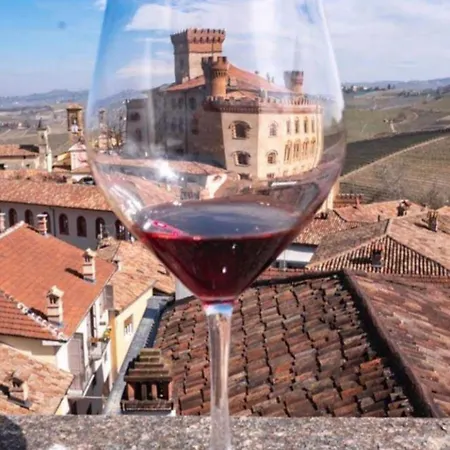 Ninary A Due Passi Dal Centro Storico Apartamento Alba (Piedmont)