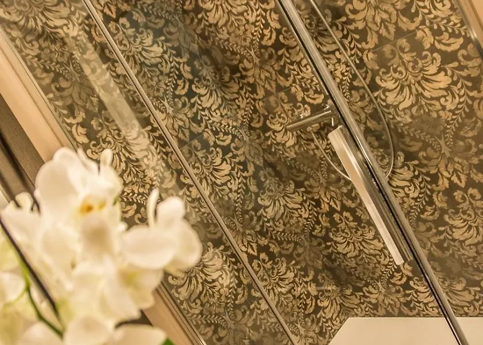 Ninary A Due Passi Dal Centro Storico Alba (Piedmont)