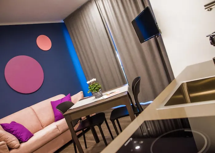 Ninary A Due Passi Dal Centro Storico Lägenhet *