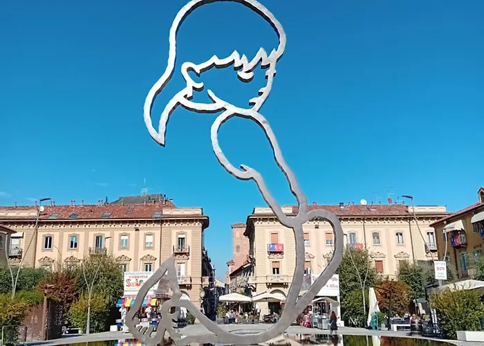 Lägenhet Ninary A Due Passi Dal Centro Storico Alba (Piedmont)